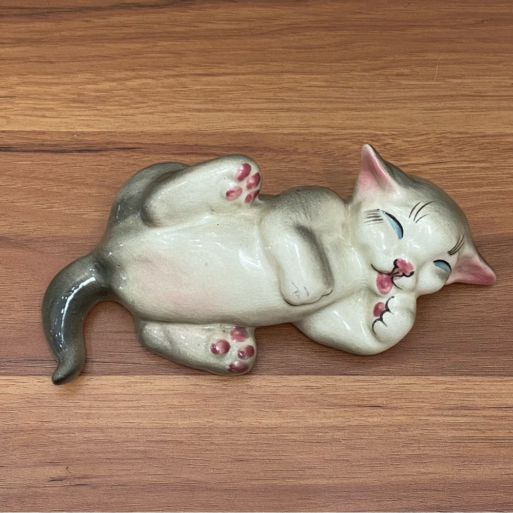 Vintage Gray & White Tabby Cat Porcelain Happy Sleeping Cat Figurine